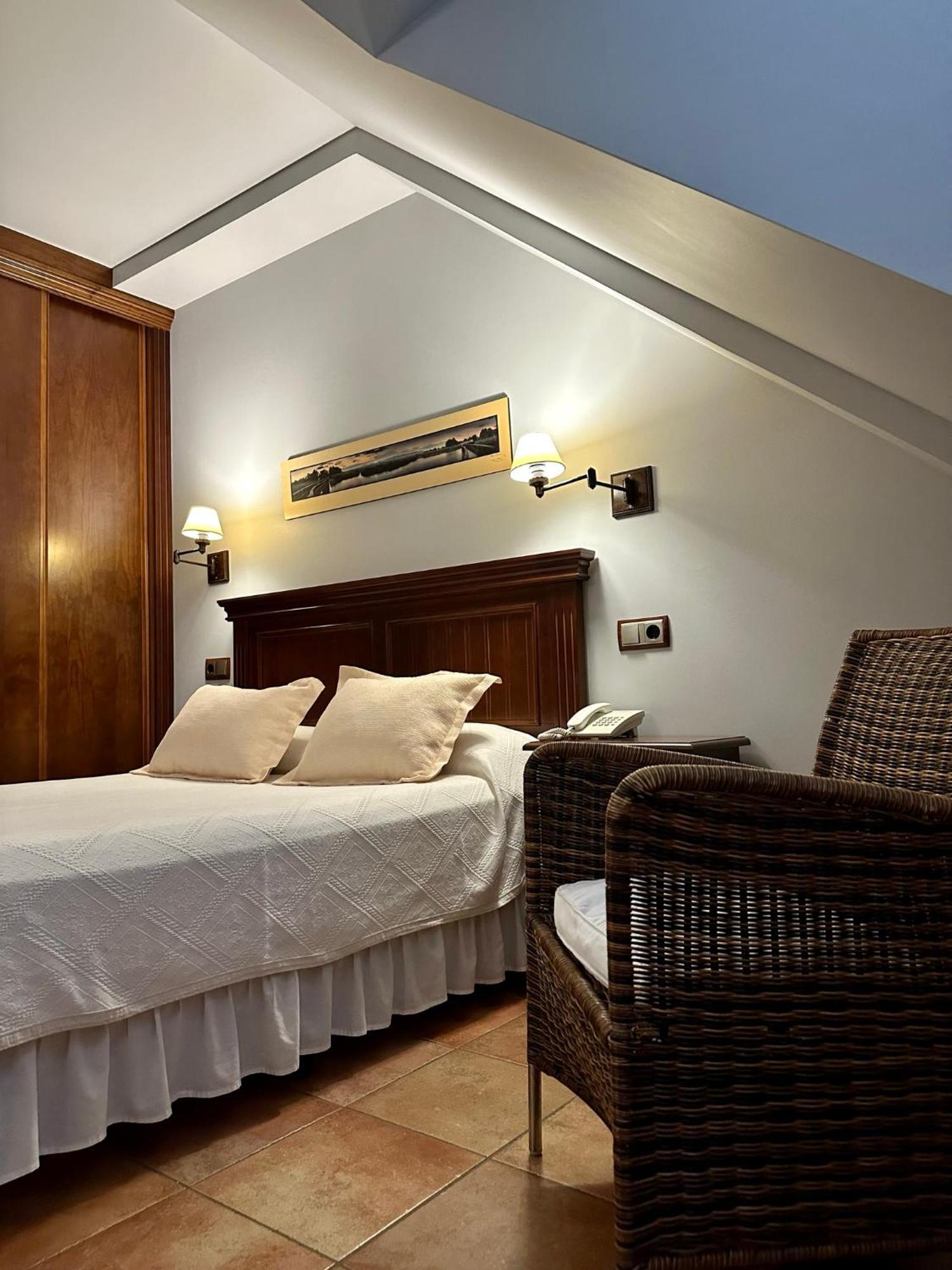 Hotel Dona Manuela دايميل المظهر الخارجي الصورة